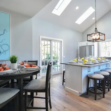 Villa Rare - Newly Built In Downtown Wellfleet